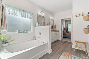 1469 Ballyhoo Dr, Gulf Breeze, FL 32563 - Photo 46