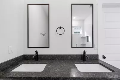 724 N Coyle St, Pensacola, FL 32501 - Photo 16