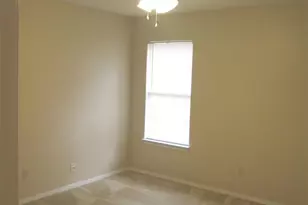 6734 Bellview Pines Rd, Pensacola, FL 32526 - Photo 8