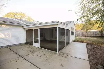 4655 Kimberly Dr, Pensacola, FL 32526 - Photo 6