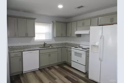 526 Briarwood Dr, Pensacola, FL 32506 - Photo 2