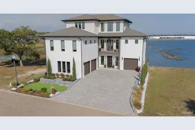 8 Wharf Ave, Pensacola, FL 32502 - Photo 2