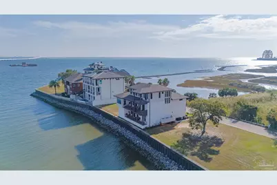 8 Wharf Ave, Pensacola, FL 32502 - Photo 4