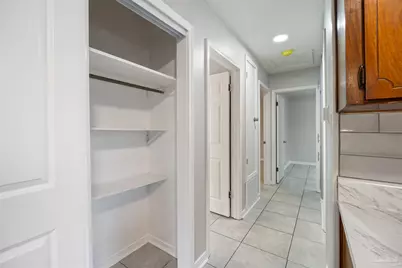 4664 Geneva Dr, Pensacola, FL 32526 - Photo 14