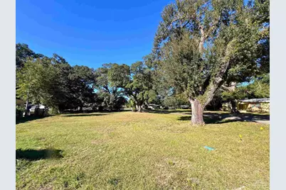 5 Simon Ct, Pensacola, FL 32505 - Photo 1