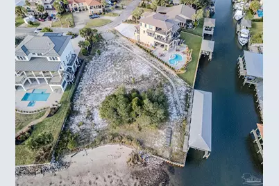 1098 Seabreeze Ln, Gulf Breeze, FL 32563 - Photo 26