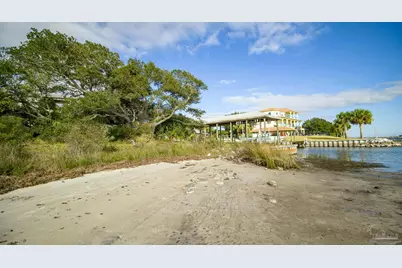 1098 Seabreeze Ln, Gulf Breeze, FL 32563 - Photo 8