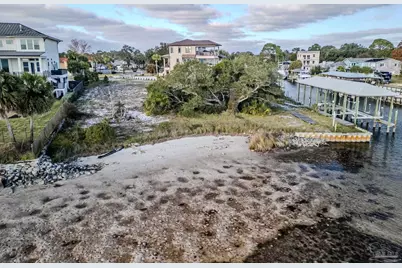 1098 Seabreeze Ln, Gulf Breeze, FL 32563 - Photo 20