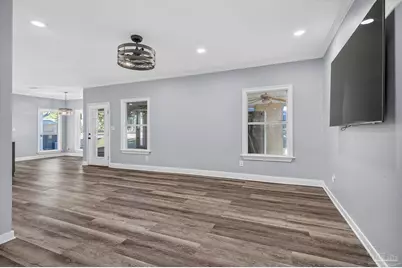 16360 Innerarity Pt Rd, Pensacola, FL 32507 - Photo 6