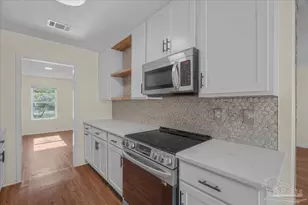 4740 Woodcliff Dr, Pensacola, FL 32504 - Photo 14