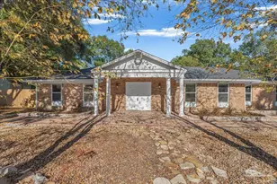 4740 Woodcliff Dr, Pensacola, FL 32504 - Photo 4