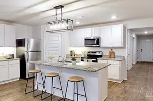 5740 Guinevere Ln, Milton, FL 32583 - Photo 8