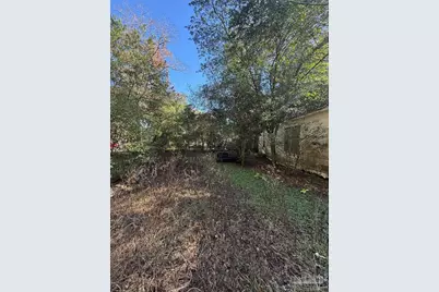 633 Powell St, Pensacola, FL 32534 - Photo 4