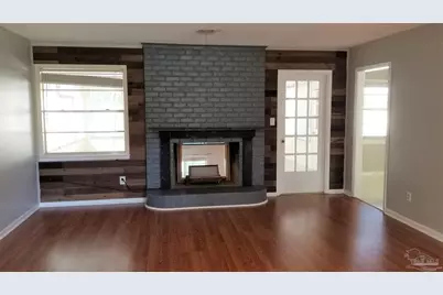 4170 Capri Dr, Pensacola, FL 32504 - Photo 2