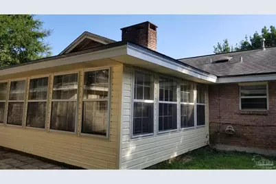 4170 Capri Dr, Pensacola, FL 32504 - Photo 16