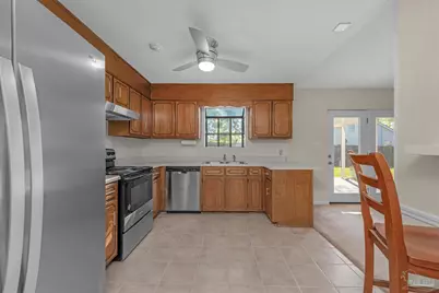 1012 Coronado Ct, Gulf Breeze, FL 32563 - Photo 14