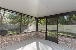 245 Cary Memorial, Pensacola, FL 32505 - Photo 4