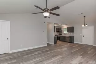 245 Cary Memorial, Pensacola, FL 32505 - Photo 20