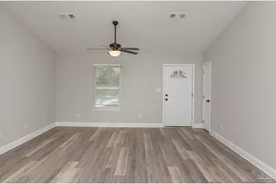 245 Cary Memorial, Pensacola, FL 32505 - Photo 10