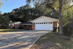 5748 Princeton Dr, Pensacola, FL 32526 - Photo 1