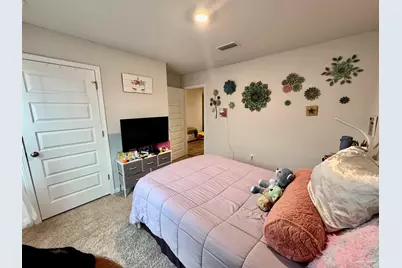 5645 Guinevere Ln, Milton, FL 32583 - Photo 6