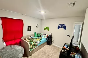 5645 Guinevere Ln, Milton, FL 32583 - Photo 8