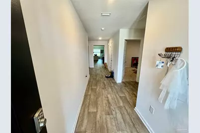 5645 Guinevere Ln, Milton, FL 32583 - Photo 4