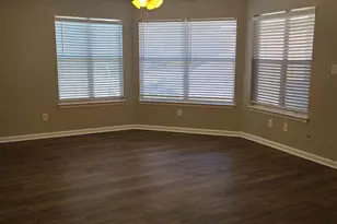 910 N De Villiers St, Pensacola, FL 32501 - Photo 2