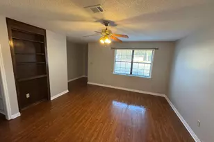 6413 Kennington Cir, Milton, FL 32570 - Photo 2