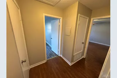 6413 Kennington Cir, Milton, FL 32570 - Photo 10