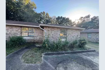 6413 Kennington Cir, Milton, FL 32570 - Photo 1