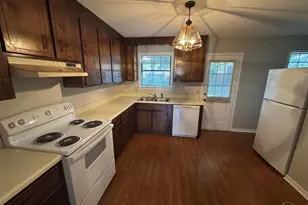 6413 Kennington Cir, Milton, FL 32570 - Photo 4