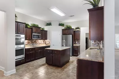 2365 Crescent Rd, Navarre, FL 32566 - Photo 10