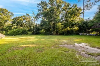 550 Allen Cir, Molino, FL 32577 - Photo 12