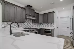 935 Paradise Beach Cir, Pensacola, FL 32506 - Photo 10