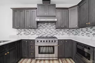 935 Paradise Beach Cir, Pensacola, FL 32506 - Photo 10