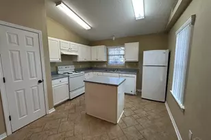 7909 Cayenne Way, Pensacola, FL 32526 - Photo 6