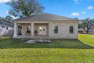 1402 E Fisher St, Pensacola, FL 32503 - Photo 6