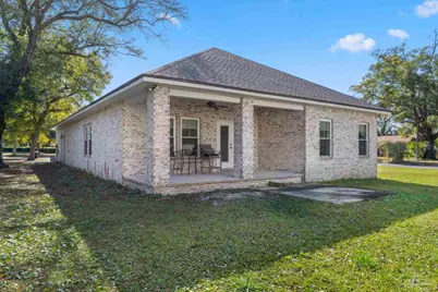 1402 E Fisher St, Pensacola, FL 32503 - Photo 10