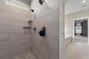 1402 E Fisher St, Pensacola, FL 32503 - Photo 32