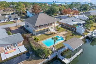 951 Coronado Dr, Gulf Breeze, FL 32563 - Photo 1