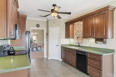 951 Coronado Dr, Gulf Breeze, FL 32563 - Photo 12