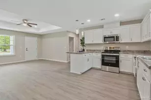 5601 Riviera Dr, Milton, FL 32583 - Photo 10