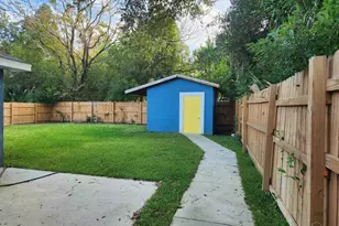 217 E Fisher St, Pensacola, FL 32503 - Photo 20