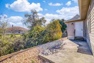 1922 Bright Water Dr, Gulf Breeze, FL 32563 - Photo 32