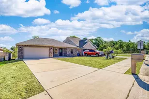 1922 Bright Water Dr, Gulf Breeze, FL 32563 - Photo 4