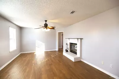 648 Green Pine Dr, Pensacola, FL 32506 - Photo 2