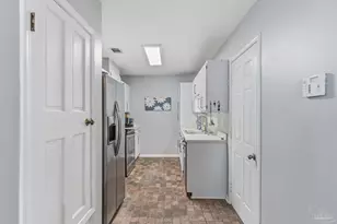 4224 Spanish Trail Pl, Pensacola, FL 32504 - Photo 12