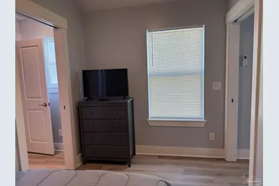 2051 W Blount St #2, Pensacola, FL 32501 - Photo 8