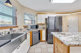 8147 Country Bay Blvd, Navarre, FL 32566 - Photo 10